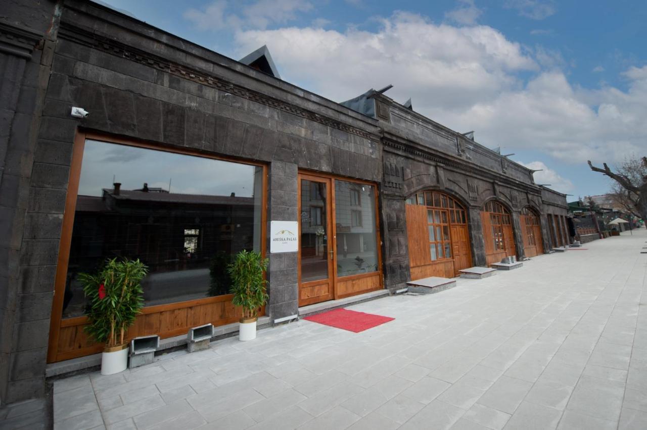 Ahiska Palas Otel Kars Exterior foto