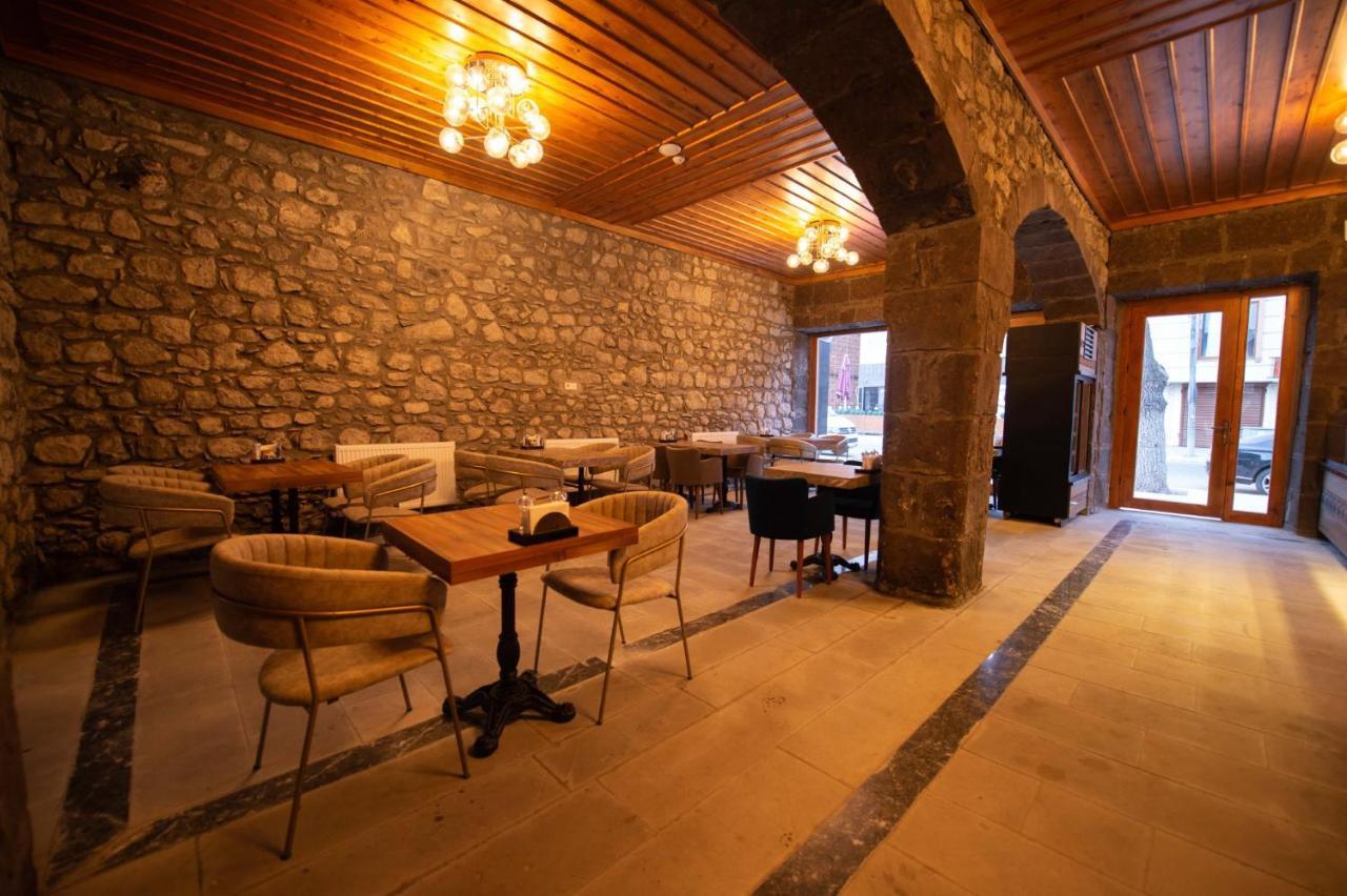 Ahiska Palas Otel Kars Exterior foto